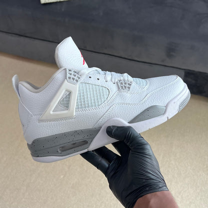 Air Jordan 4 “White Oreo”