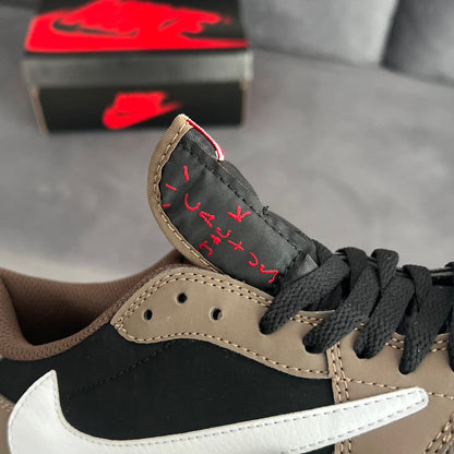 Travis Scott x Jordan 1 Low “Mocha”