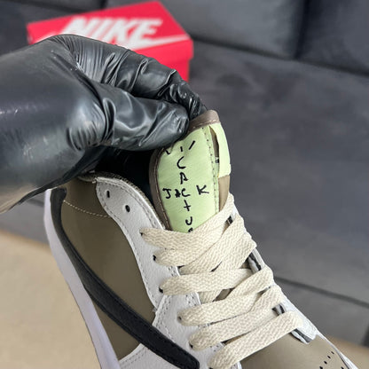 Travis Scott x Jordan 1 Low Golf “Neutral Olive”